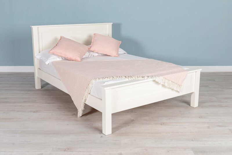 Vaikun Soft White Solid Wood Bed Frame – 5ft King Size Clearance