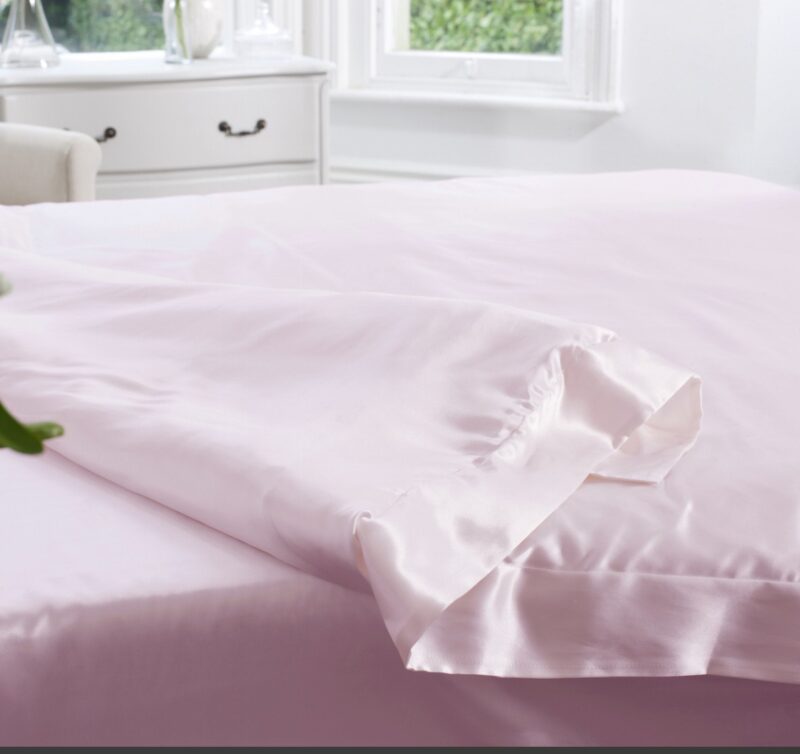Vaikun Silk Duvet Cover – Smooth & Elegant Bedding - Image 10
